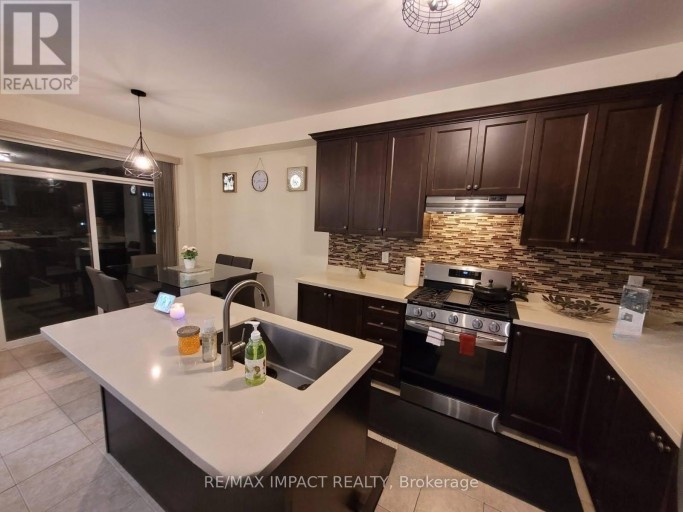 11 IVOR CRESCENT N, Brampton (Northwest Brampton), Ontario, L7A4L5