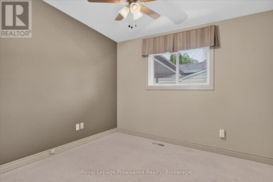 1296 HUDSON STREET Peterborough (Northcrest Ward 5) Ontario photo 21