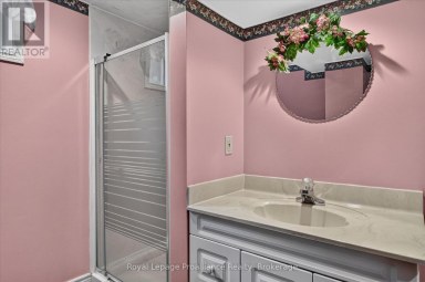 1296 HUDSON STREET Peterborough (Northcrest Ward 5) Ontario photo 29