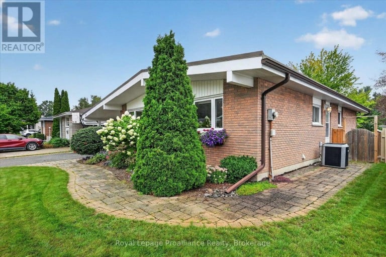 1296 HUDSON STREET, Peterborough (Northcrest Ward 5), Ontario, K9H6Z8