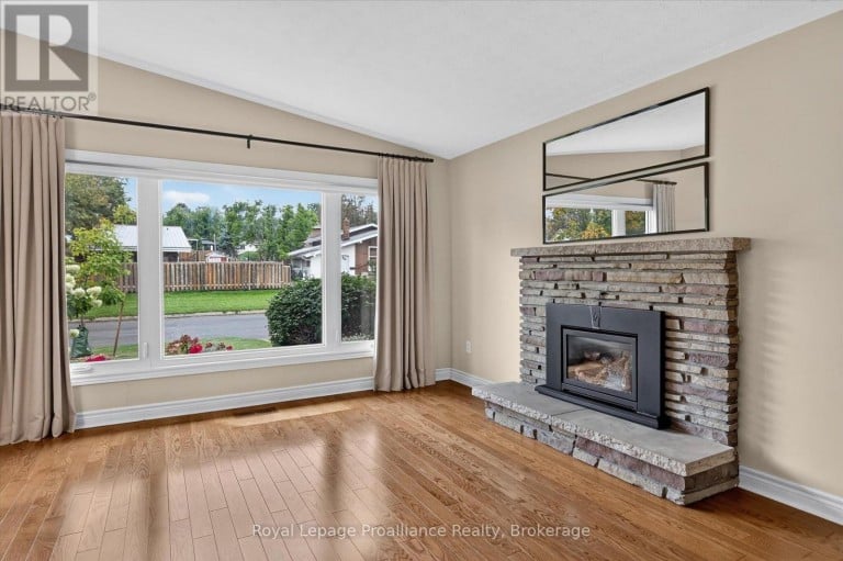 1296 HUDSON STREET, Peterborough (Northcrest Ward 5), Ontario, K9H6Z8