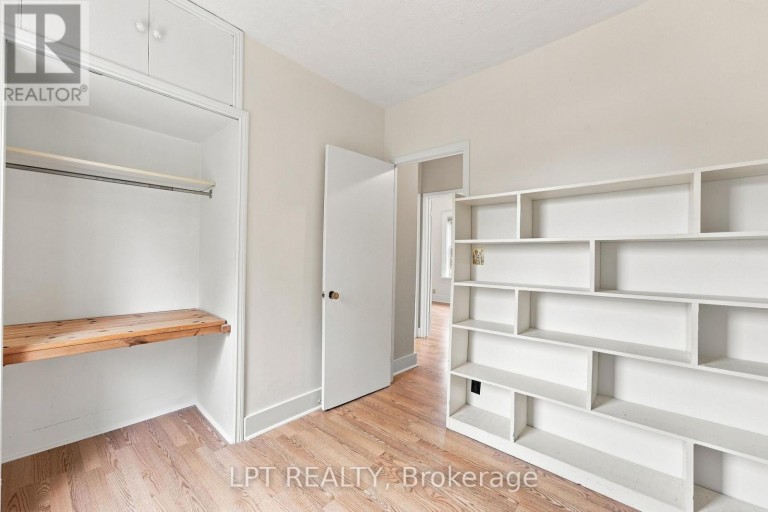 10342 RAVENSHOE ROAD, Georgina (Baldwin), Ontario, L9P1R2