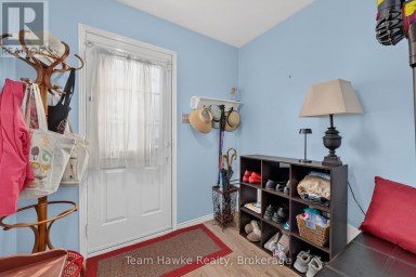 255 HANLY STREET Midland Ontario photo 17