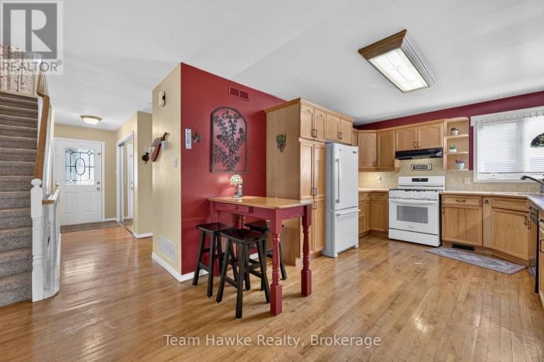 255 HANLY STREET, Midland, Ontario, L4R2N8