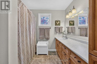 255 HANLY STREET Midland Ontario photo 25