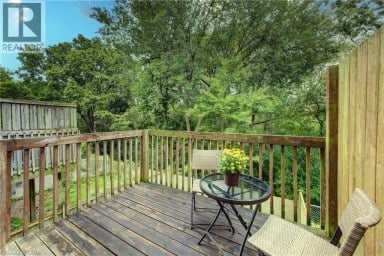 36 BRANDY Crescent Kitchener Ontario photo 2