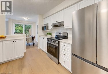 36 BRANDY Crescent Kitchener Ontario photo 3