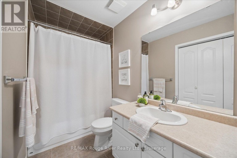 85 LANDER CRESCENT, Clarington (Bowmanville), Ontario, L1C0L4