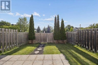 85 LANDER CRESCENT Clarington (Bowmanville) Ontario photo 32
