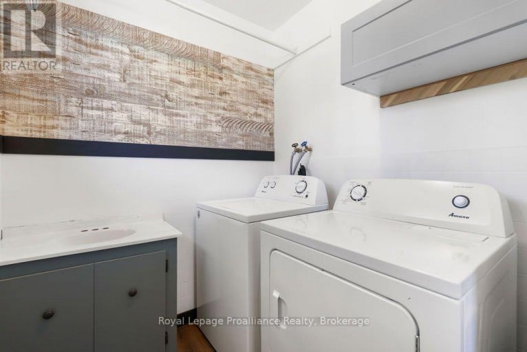 247 HARMONY ROAD, Belleville (Thurlow Ward), Ontario, K0K1V0