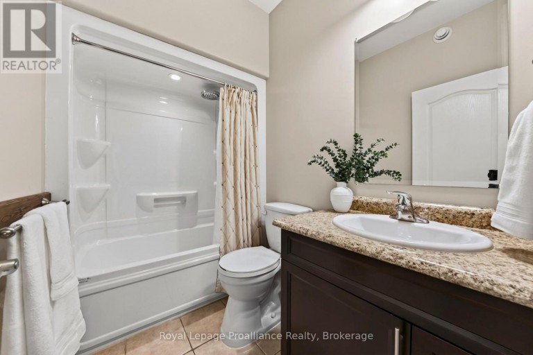 32 MERRILL DRIVE, Prince Edward County (Wellington Ward), Ontario, K0K3L0