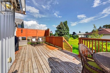32 MERRILL DRIVE Prince Edward County (Wellington Ward) Ontario photo 29