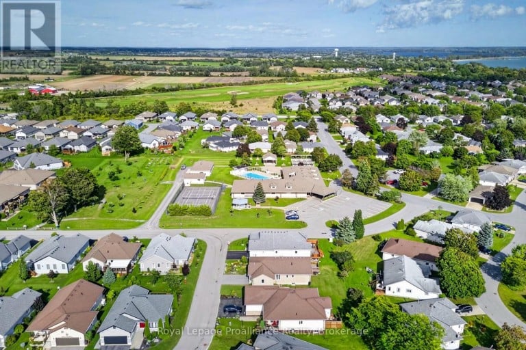 32 MERRILL DRIVE, Prince Edward County (Wellington Ward), Ontario, K0K3L0