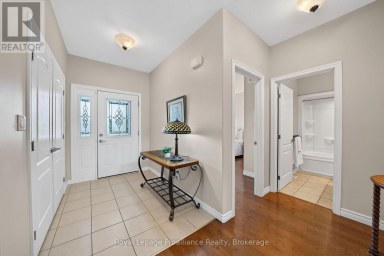 32 MERRILL DRIVE Prince Edward County (Wellington Ward) Ontario photo 6
