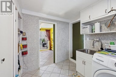 19 DEDRICK DRIVE, Kingston (Central City West) Ontario