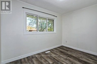 202 MICHAELMAS STREET London East (East C) Ontario photo 19