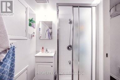 133 DRAYTON AVENUE Toronto (Woodbine Corridor) Ontario photo 22