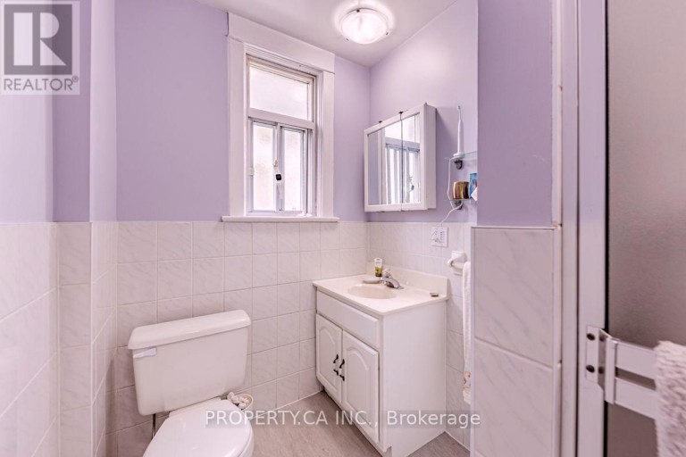 133 DRAYTON AVENUE, Toronto (Woodbine Corridor), Ontario, M4C3L8