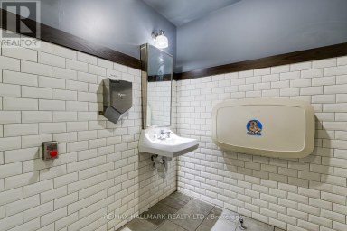 1417 DANFORTH AVENUE Toronto (Greenwood-Coxwell) Ontario photo 21