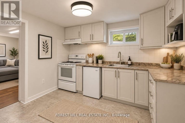 72 WOODGARDEN CRESCENT, Toronto (West Hill), Ontario, M1E3K2