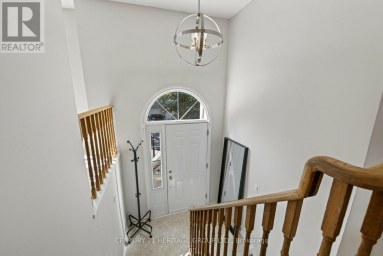 39 HARMONY CIRCLE Bradford West Gwillimbury (Bradford) Ontario photo 2