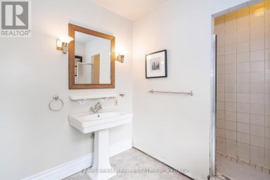 105 BARRIE STREET Bradford West Gwillimbury (Bradford) Ontario photo 25