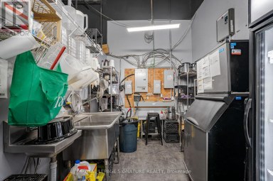 11 - 325 CENTRAL PARKWAY W Mississauga (Fairview) Ontario photo 16