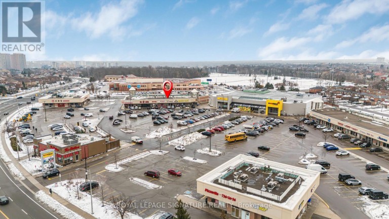 11 - 325 CENTRAL PARKWAY W, Mississauga (Fairview), Ontario, L5B3X9