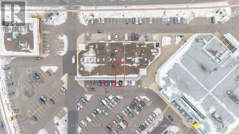 11 - 325 CENTRAL PARKWAY W, Mississauga (Fairview), Ontario, L5B3X9