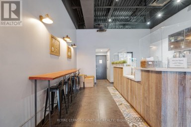 11 - 325 CENTRAL PARKWAY W Mississauga (Fairview) Ontario photo 8
