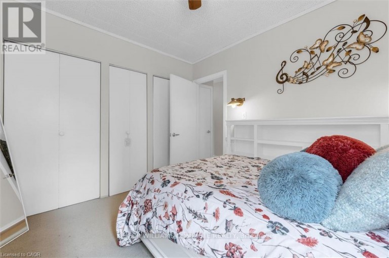 14 - 4 ROBINSON STREET, Hamilton (Durand), Ontario, L8P1Y5