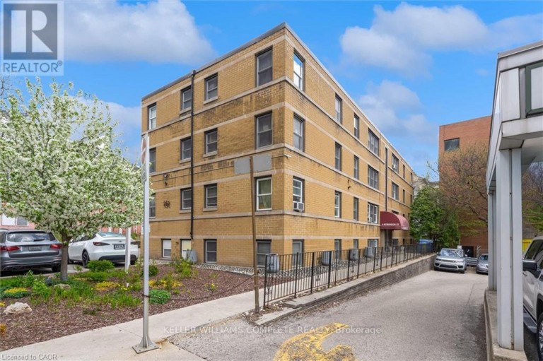 14 - 4 ROBINSON STREET, Hamilton (Durand), Ontario, L8P1Y5