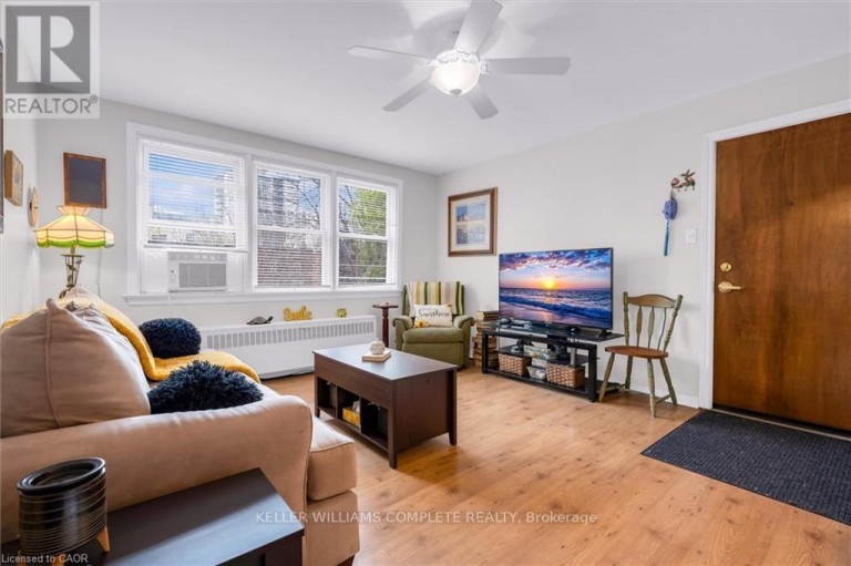 14 - 4 ROBINSON STREET, Hamilton (Durand), Ontario, L8P1Y5