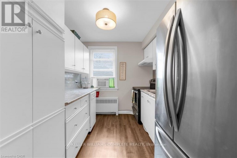 14 - 4 ROBINSON STREET, Hamilton (Durand), Ontario, L8P1Y5