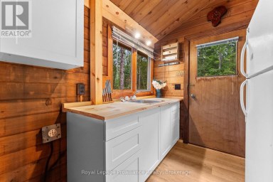 596 RIVER ROAD Hastings Highlands (Bangor Ward) Ontario photo 4