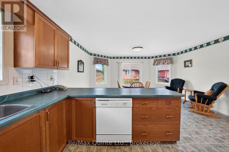 26 OAK RIDGE BOULEVARD, Belleville (Belleville Ward), Ontario, K8N5W1
