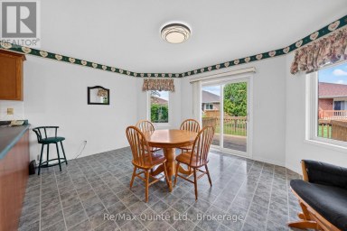 26 OAK RIDGE BOULEVARD Belleville (Belleville Ward) Ontario photo 16