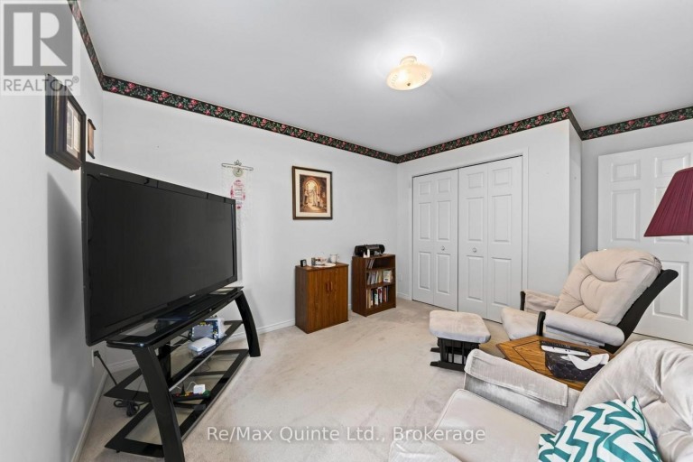 26 OAK RIDGE BOULEVARD, Belleville (Belleville Ward), Ontario, K8N5W1