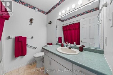 26 OAK RIDGE BOULEVARD Belleville (Belleville Ward) Ontario photo 21