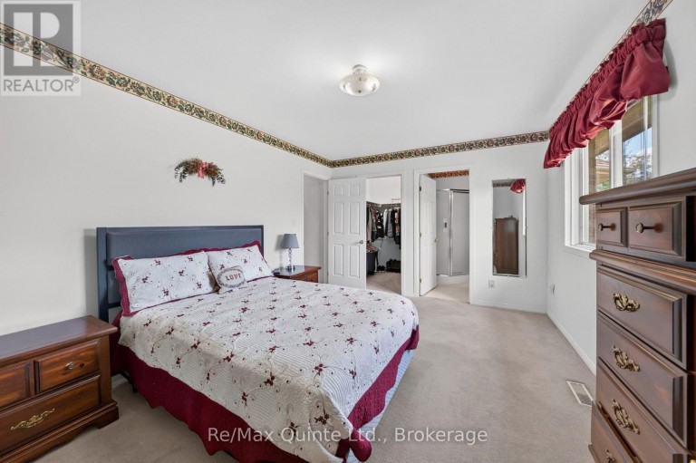 26 OAK RIDGE BOULEVARD, Belleville (Belleville Ward), Ontario, K8N5W1