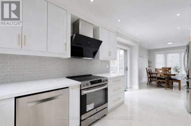 49 KING LOUIS CRESCENT Toronto (L'Amoreaux) Ontario photo 12
