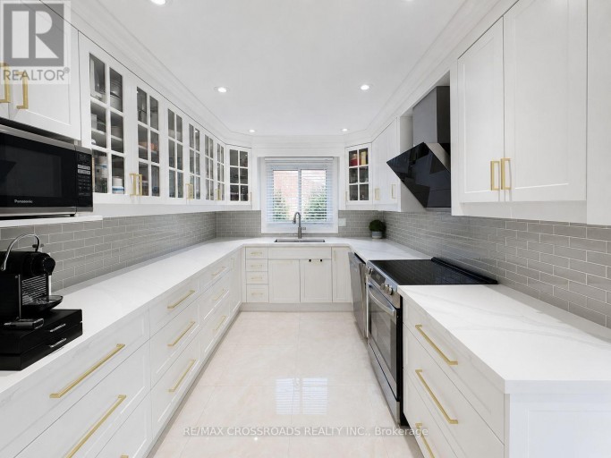 49 KING LOUIS CRESCENT, Toronto (L'Amoreaux), Ontario, M1T2X1