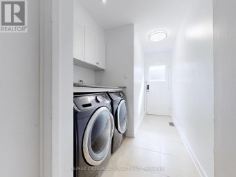 49 KING LOUIS CRESCENT Toronto (L'Amoreaux) Ontario photo 16