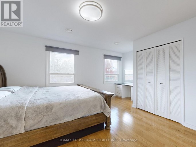 49 KING LOUIS CRESCENT, Toronto (L'Amoreaux), Ontario, M1T2X1
