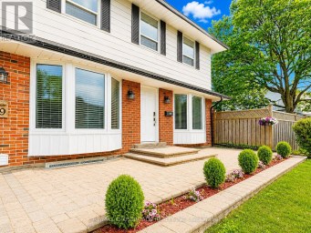 49 KING LOUIS CRESCENT Toronto (L'Amoreaux) Ontario photo 2