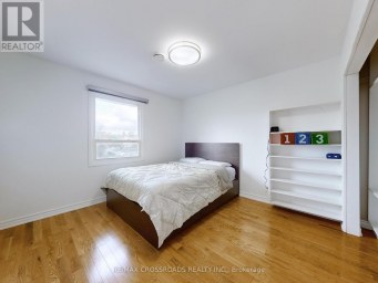 49 KING LOUIS CRESCENT Toronto (L'Amoreaux) Ontario photo 22