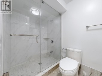 49 KING LOUIS CRESCENT Toronto (L'Amoreaux) Ontario photo 34