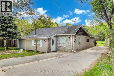 3251 RAVENSHOE ROAD East Gwillimbury Ontario photo 1