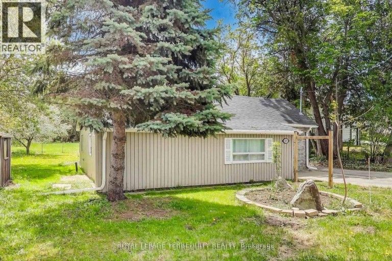 3251 RAVENSHOE ROAD, East Gwillimbury, Ontario, L0G1R0
