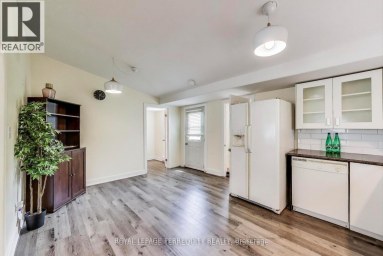 3251 RAVENSHOE ROAD East Gwillimbury Ontario photo 9
